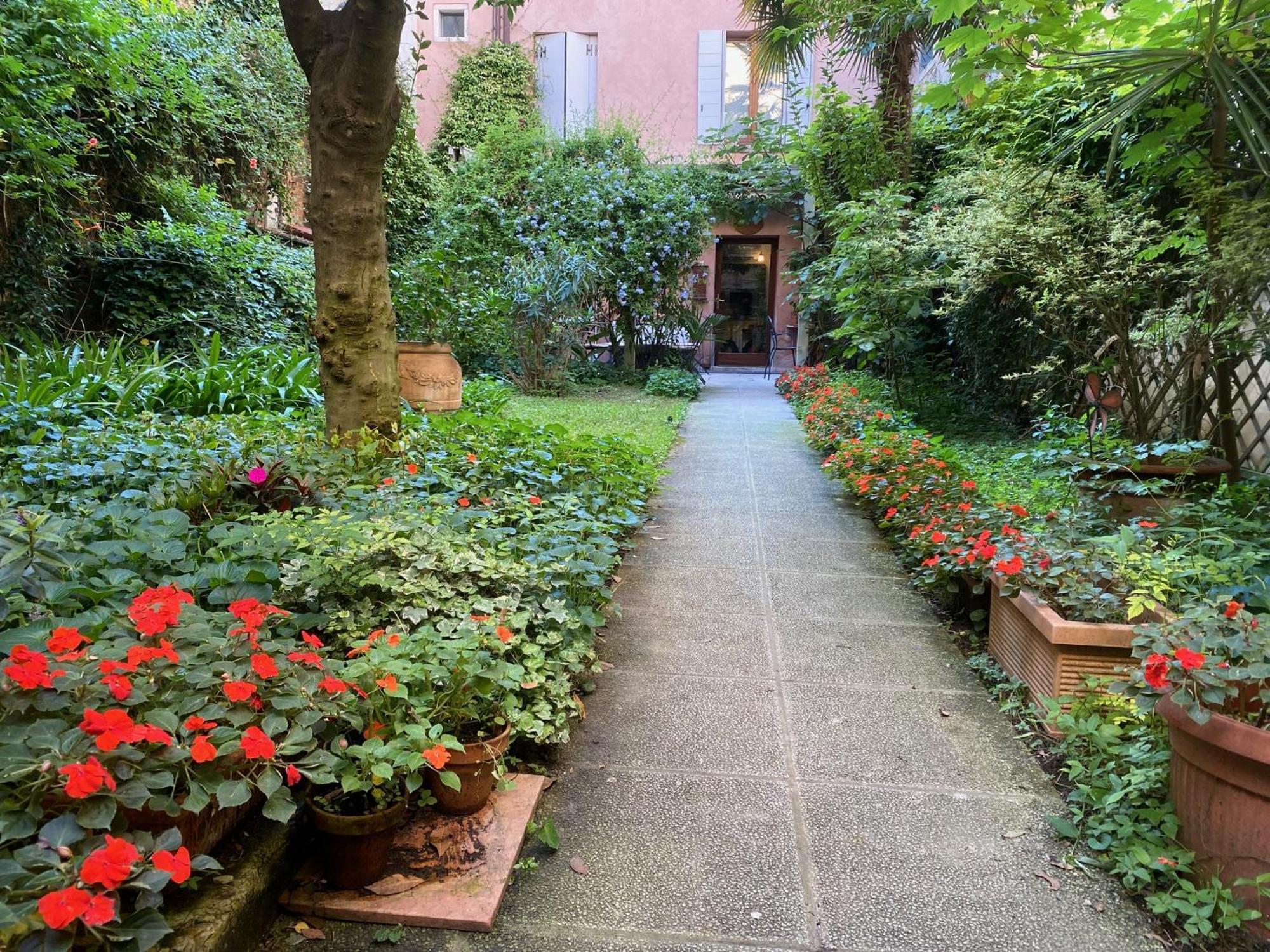 3749 Pontechiodo Bed & Breakfast เวนิส ภายนอก รูปภาพ