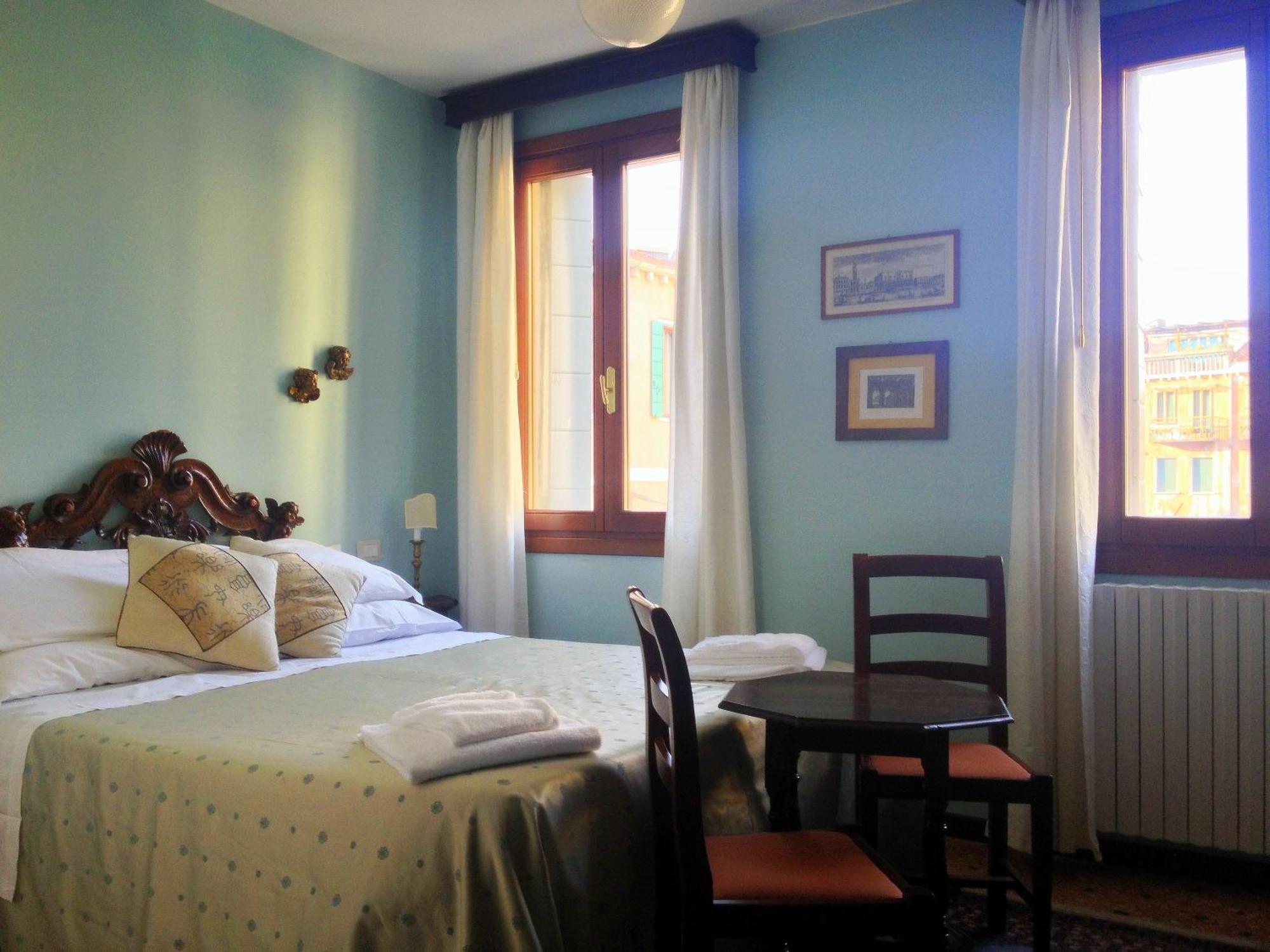 3749 Pontechiodo Bed & Breakfast เวนิส ภายนอก รูปภาพ