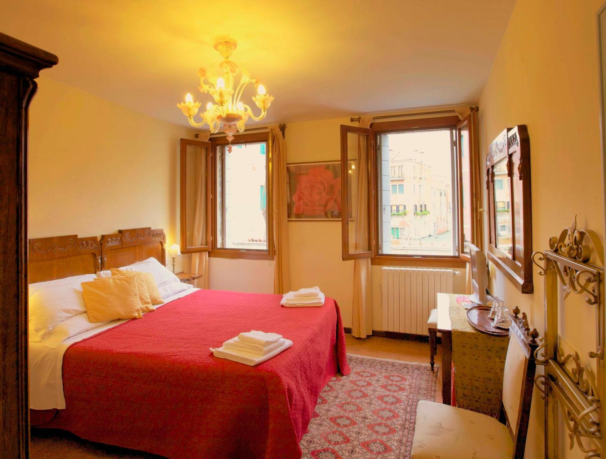 3749 Pontechiodo Bed & Breakfast เวนิส ภายนอก รูปภาพ